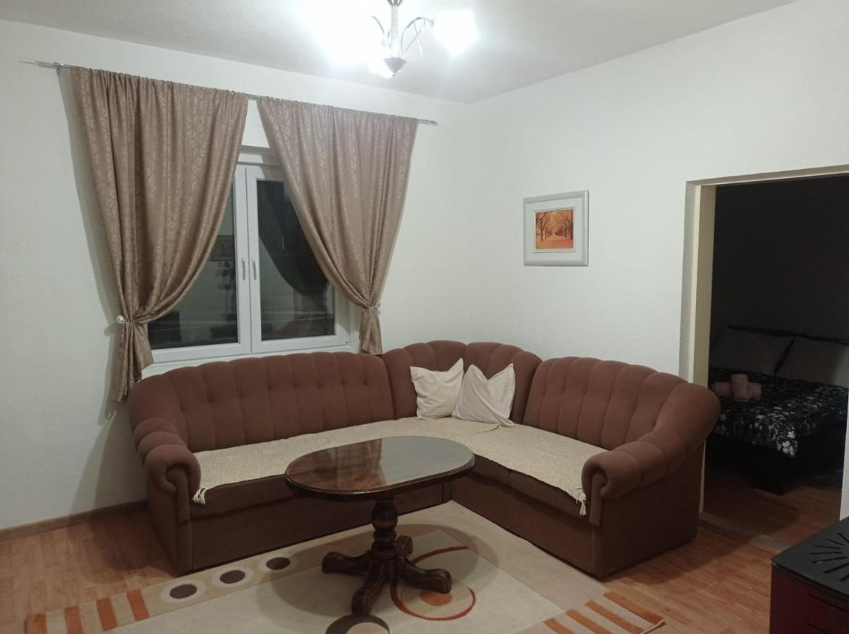 شقة ليفنو  في Apartman Lili المظهر الخارجي الصورة